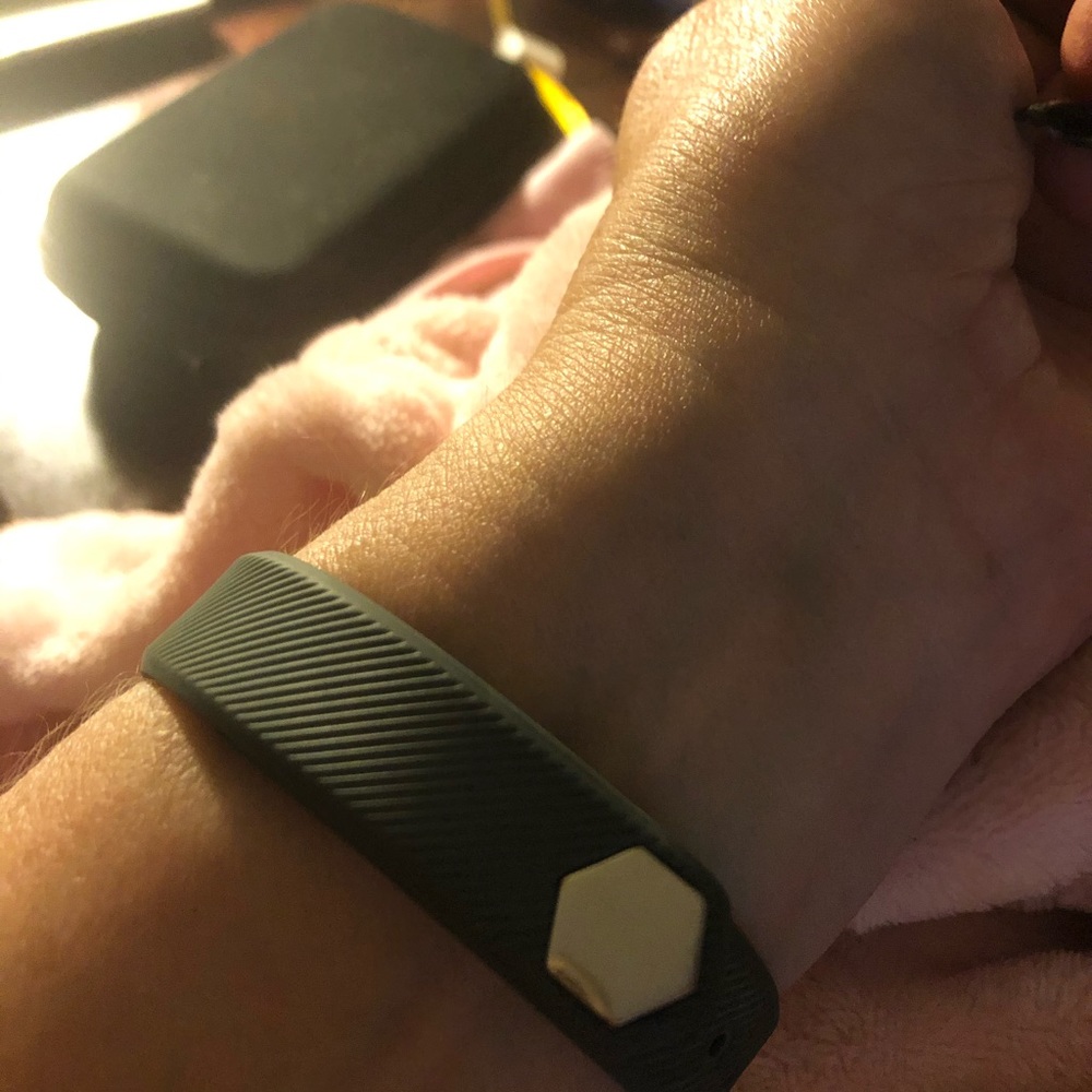 Fitbit - image 8